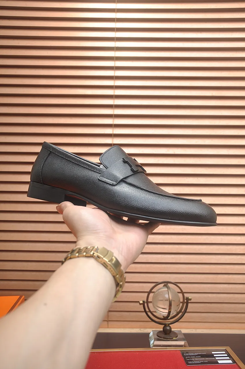 Men's shoes💰540💶[HERMES] (cowhide lining)🍀Italian top luxury🍀He does not pursue novel styles and gorgeous colors, but attracts the favor of successful men with his flawless, elegant and classic style. Formal leather shoes This very comfortable, simple and stable style allows you to easily match any style! The pattern is absolutely 1:1 refined from the original case, and we strive for excellence in materials, imported cowhide + cowhide lining💪💪💪extraordinary texture👍! .Code number: 39-45 (45 customized)
